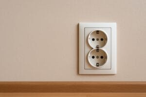 Na jakiej wysokości gniazdka w domu i mieszkaniu? Poradnik